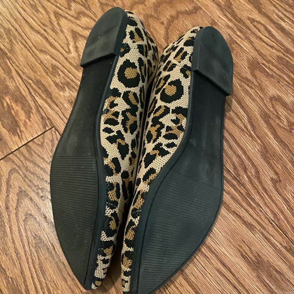 Torrid Leopard Pointed Toe Flats - Picture 2 of 3